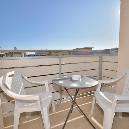 Condominio Bristol 비비오네 외부 사진