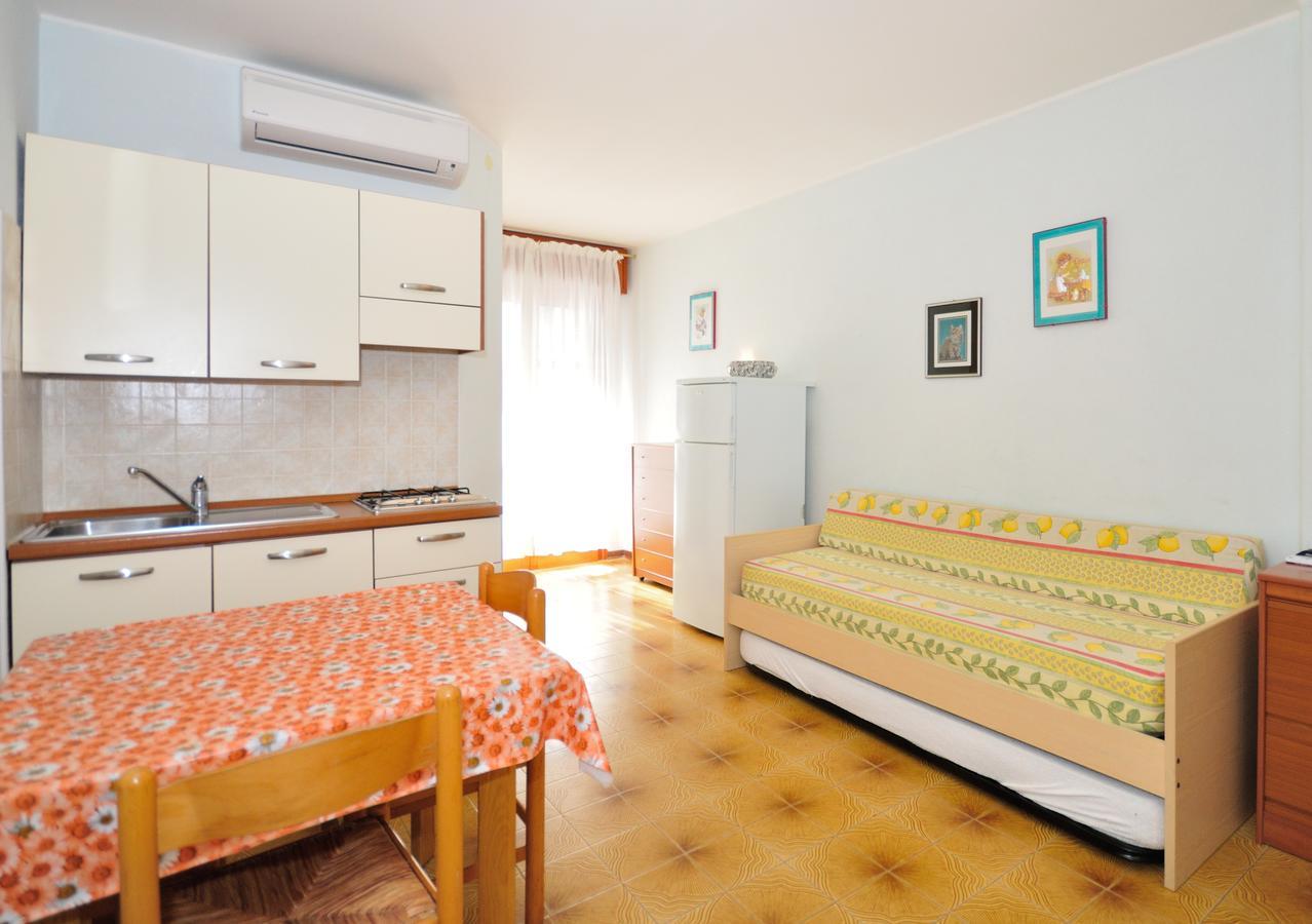 Condominio Bristol 비비오네 외부 사진