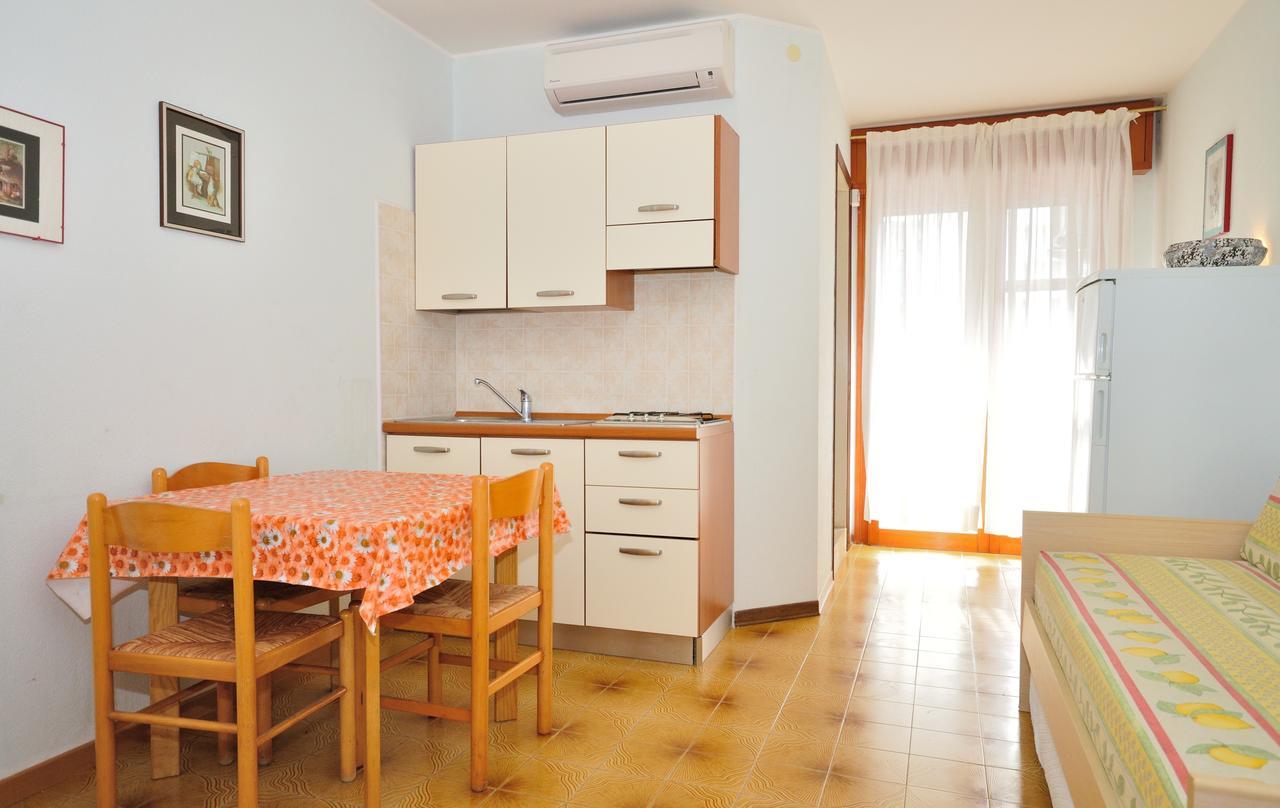 Condominio Bristol 비비오네 외부 사진